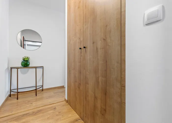 Lam Discovery Ac - Balcony Apartment *