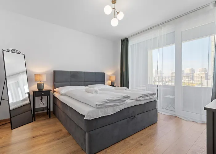 Lam Discovery Ac - Balcony Apartment