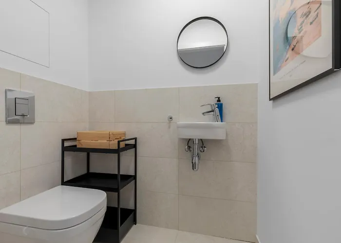 Lam Discovery Ac - Balcony